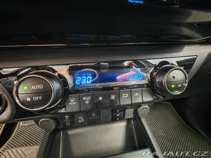 Toyota Hilux 2.8 D-4D Double Cab 4x4 I 2021