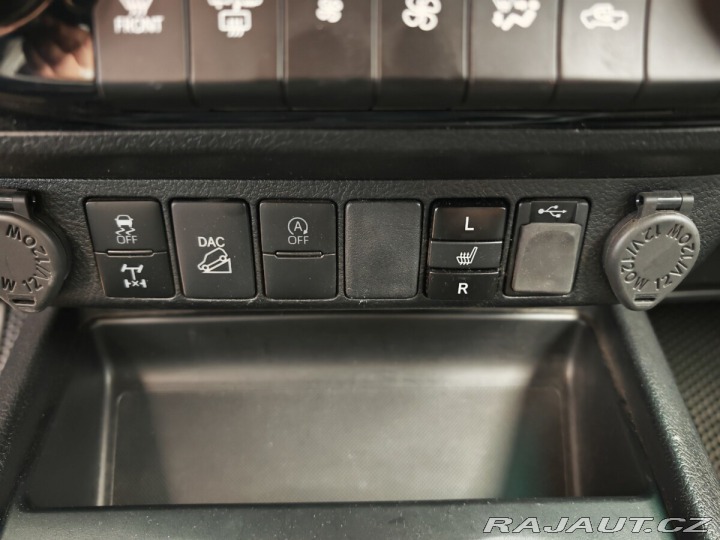 Toyota Hilux 2.8 D-4D Double Cab 4x4 I 2021