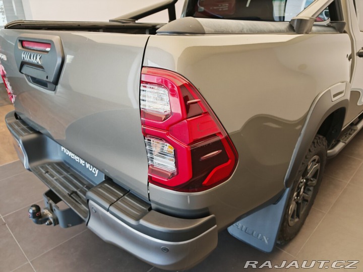 Toyota Hilux 2.8 D-4D Double Cab 4x4 I 2021