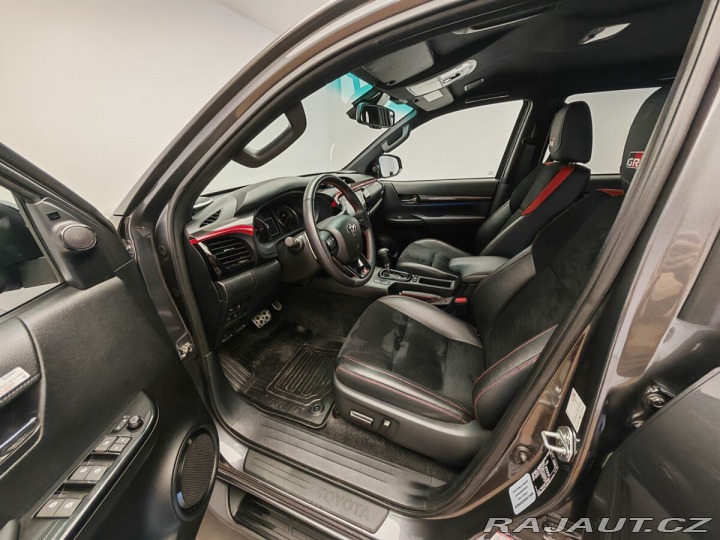 Toyota Hilux 2.8 D-4D Double Cab 4x4 G 2023