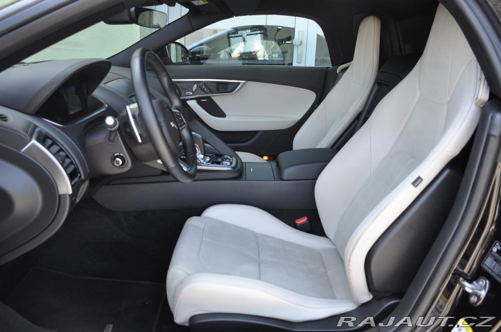 Jaguar F-Type P300 MERIDIAN SERV.KNÍŽKA 2021