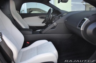 Jaguar F-Type P300 MERIDIAN SERV.KNÍŽKA 2021