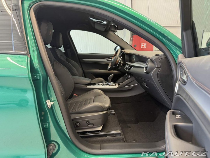 Alfa Romeo Stelvio 2.0 Turbo 280k Q4 AT8 INT 2025