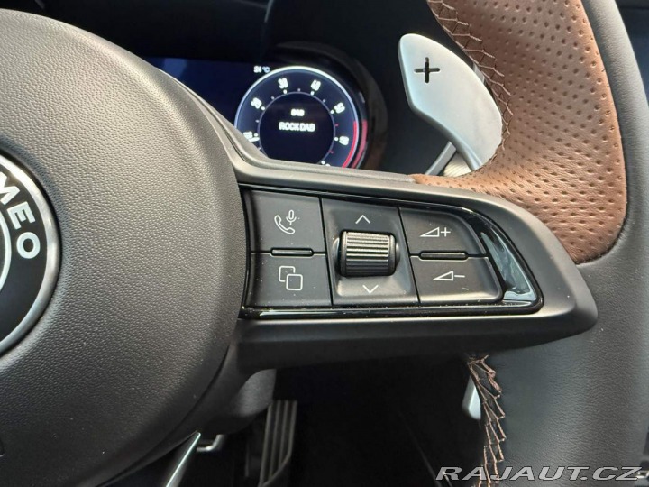 Alfa Romeo Stelvio 2.0 Turbo 280k Q4 AT8 INT 2025