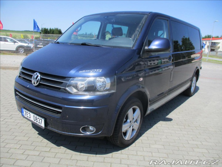 Volkswagen Transporter 2,0 TDi 103kw LONG DSG Ta 2013