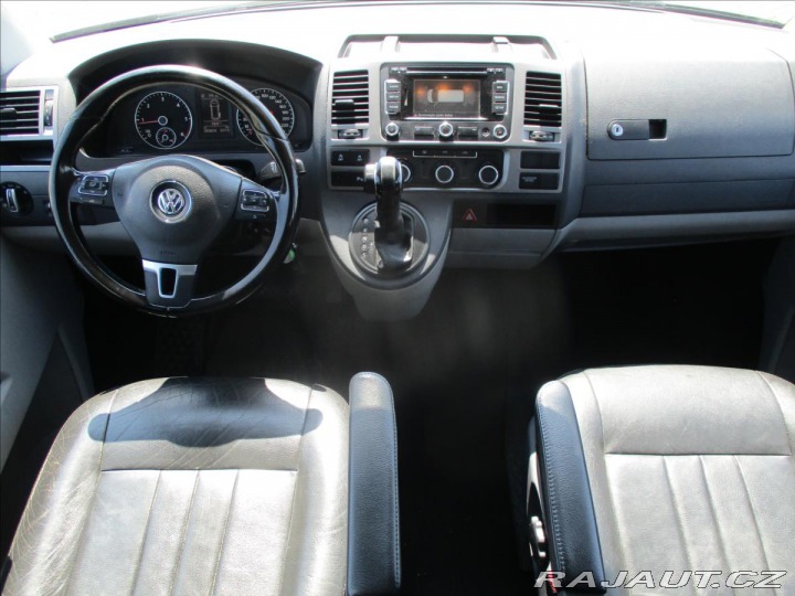Volkswagen Transporter 2,0 TDi 103kw LONG DSG Ta 2013