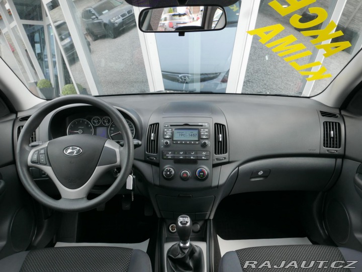 Hyundai i30 1,4 CVVT 80kW Kombi ČR 2010