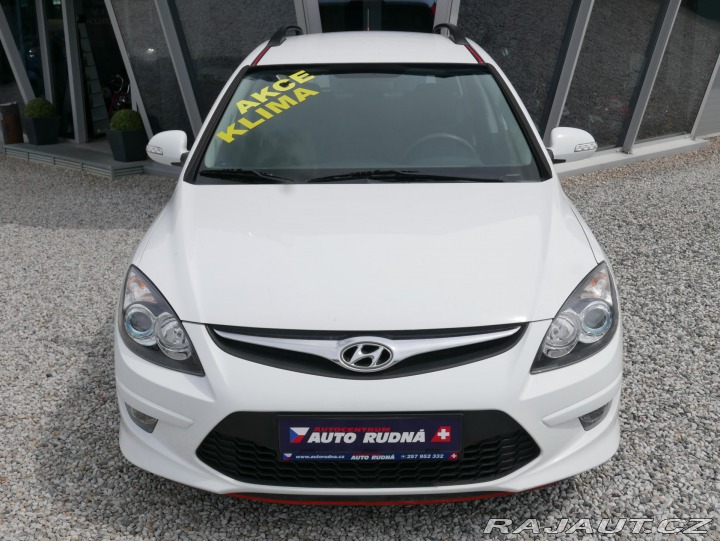 Hyundai i30 1,4 CVVT 80kW Kombi ČR 2010