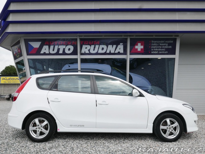 Hyundai i30 1,4 CVVT 80kW Kombi ČR 2010