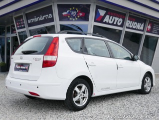 Hyundai i30 1,4 CVVT 80kW Kombi ČR 2010