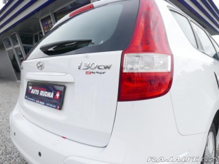 Hyundai i30 1,4 CVVT 80kW Kombi ČR 2010