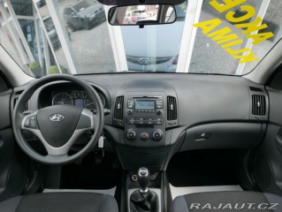 Hyundai i30 1,4 CVVT 80kW Kombi ČR 2010
