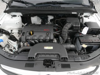 Hyundai i30 1,4 CVVT 80kW Kombi ČR 2010