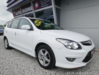 Hyundai i30 1,4 CVVT 80kW Kombi ČR 2010
