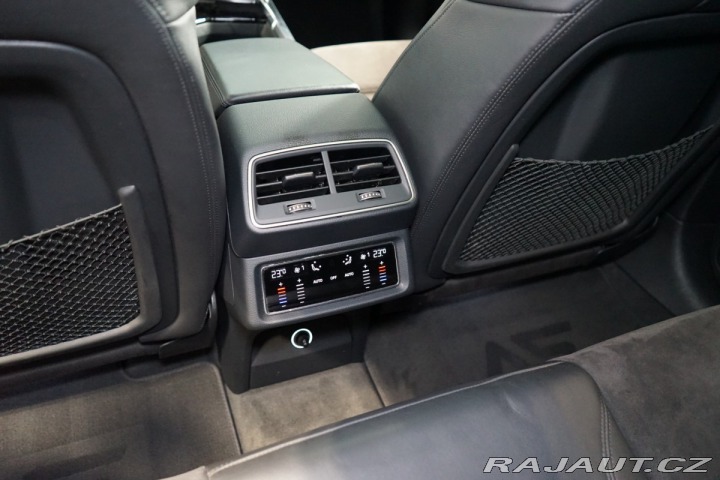 Audi e-tron 55*QUATTRO*PANO*ZÁRUKA*MA 2020
