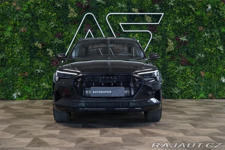 Audi e-tron 55*QUATTRO*PANO*ZÁRUKA*MA 2020