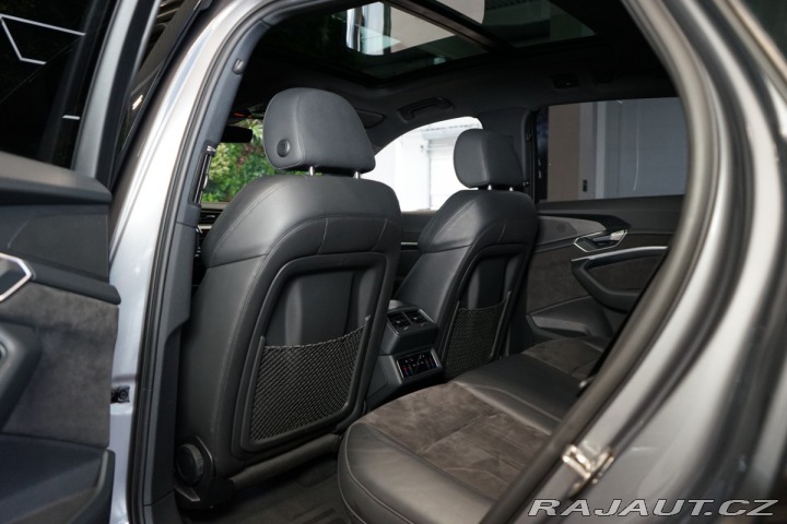 Audi e-tron 55*QUATTRO*PANO*ZÁRUKA*MA 2020