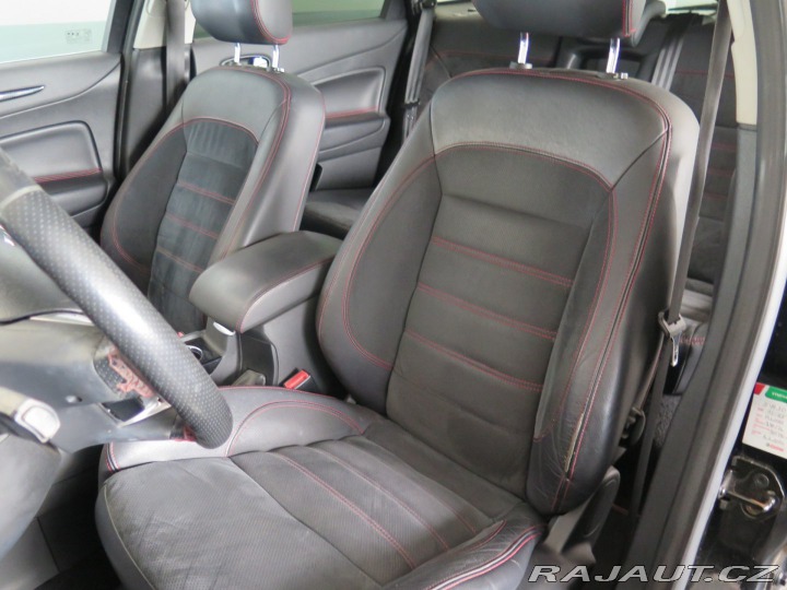 Ford Mondeo 2.2TDCi,klima,výhřev,nová 2010