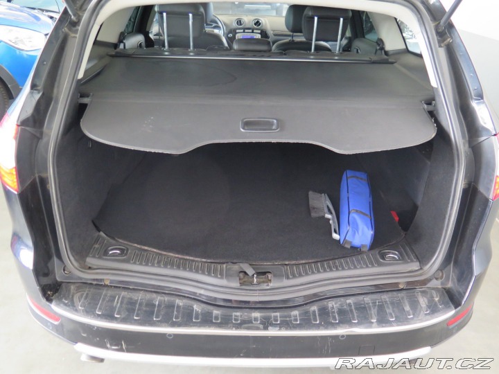 Ford Mondeo 2.2TDCi,klima,výhřev,nová 2010