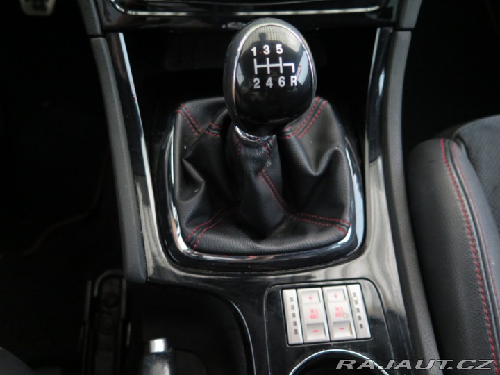 Ford Mondeo 2.2TDCi,klima,výhřev,nová 2010