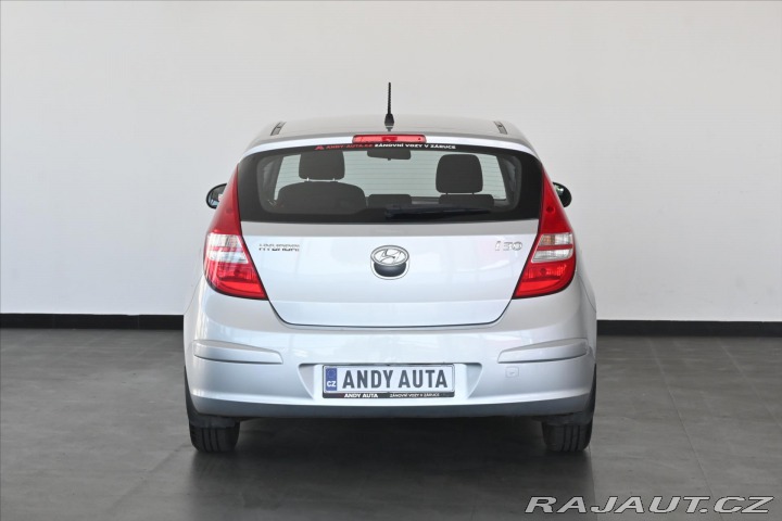 Hyundai i30 1,4 i CVVT 80kW START Zár 2010
