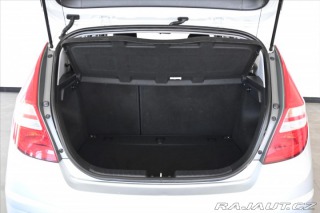 Hyundai i30 1,4 i CVVT 80kW START Zár 2010