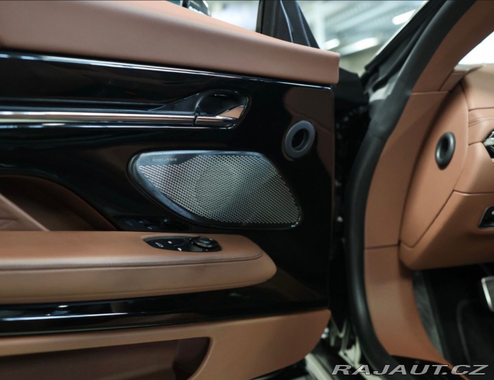 Aston Martin DB12 4.0 V8 Volante *Minotaur 2025