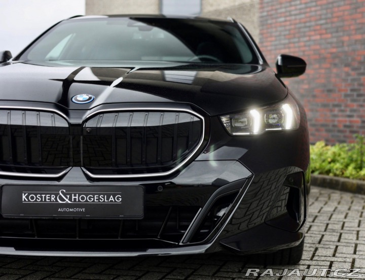 BMW 5 Touring 550e xDrive M S 2025