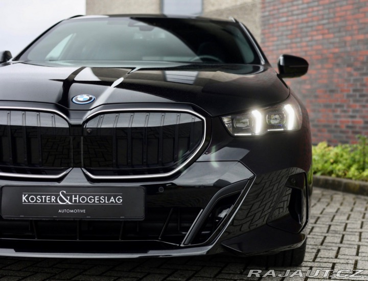 BMW 5 Touring 550e xDrive M S 2025