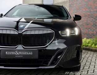 BMW 5 Touring  550e  xDrive M S 2025