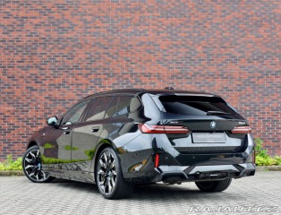 BMW 5 Touring  550e  xDrive M S 2025