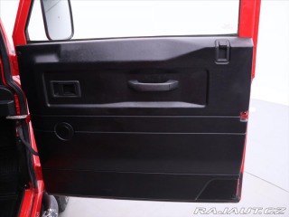 Land Rover Defender 2,4 TD4 7-Míst Kůže A/C 4 2011