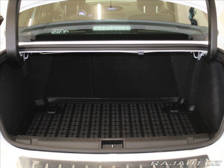 Renault Fluence 1,5 dCi 81kW Bezklíč 124t 2013