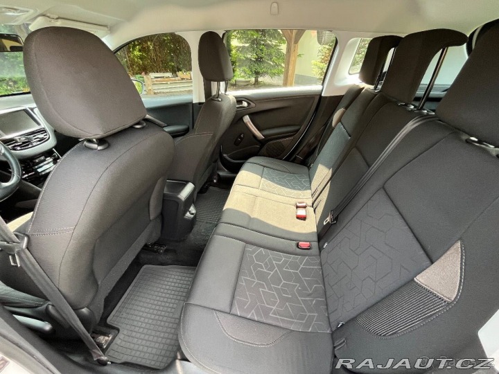 Peugeot 2008 1,2 Pure Tech 2015