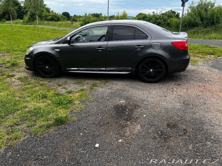 Suzuki Kizashi 1800