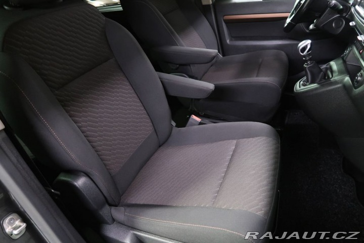 Toyota ProAce 2.0D4D,CZ,1Maj,8Míst.Fami 2020