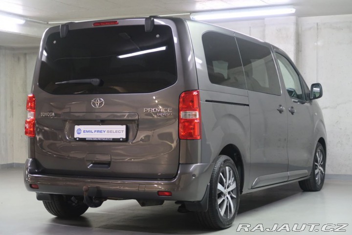 Toyota ProAce 2.0D4D,CZ,1Maj,8Míst.Fami 2020