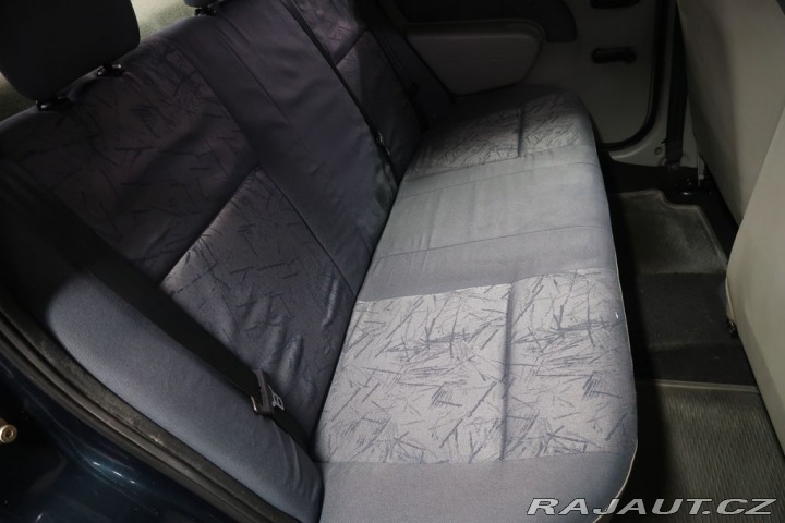 Dacia Logan 1.4i,CZ,1Maj 2005
