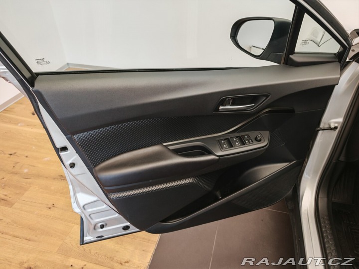 Toyota C-HR 1.2 Turbo 85kW Active 2017