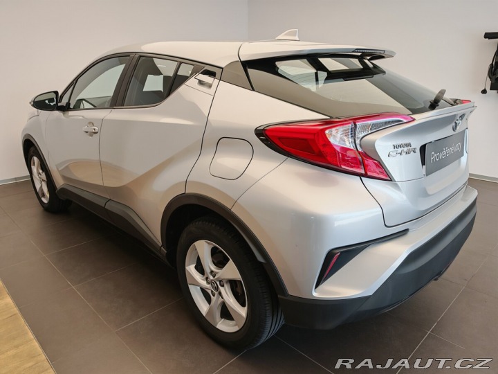 Toyota C-HR 1.2 Turbo 85kW Active 2017