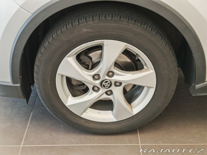 Toyota C-HR 1.2 Turbo 85kW Active 2017