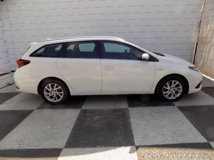 Toyota Auris 1.8 Hybrid/Active/1.Maj.Č 2018