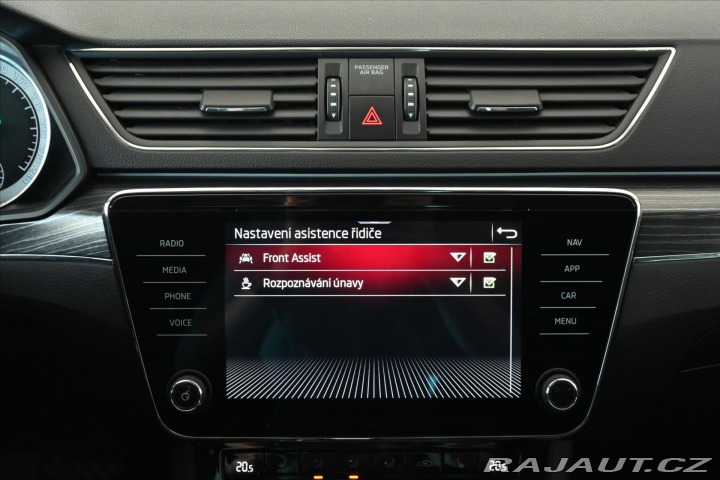 Škoda Superb 2,0 TDi 110 kW DSG Style 2021