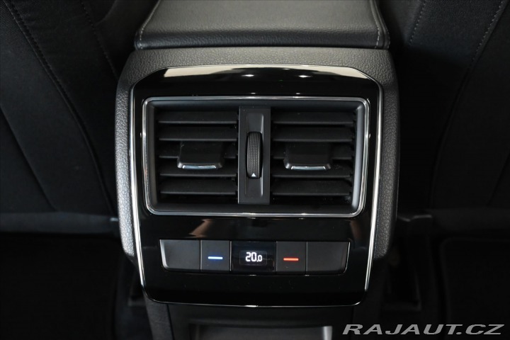 Škoda Superb 2,0 TDi 110 kW DSG Style 2021