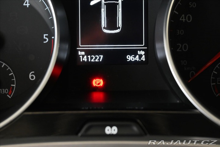 Volkswagen Touran 2,0 TDi 110kW DSG NAVI 7M 2020