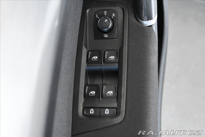 Volkswagen Touran 2,0 TDi 110kW DSG NAVI 7M 2020