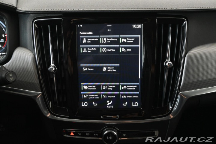 Volvo V90 2,0 D4 140 kW AT/8 INSCRI 2019