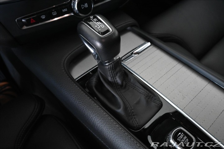 Volvo V90 2,0 D4 140 kW AT/8 INSCRI 2019