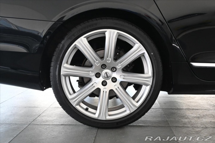 Volvo V90 2,0 D4 140 kW AT/8 INSCRI 2019