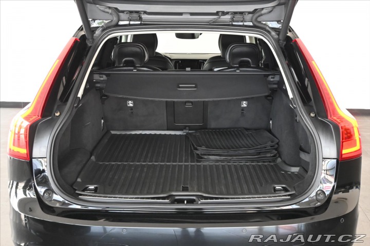 Volvo V90 2,0 D4 140 kW AT/8 INSCRI 2019